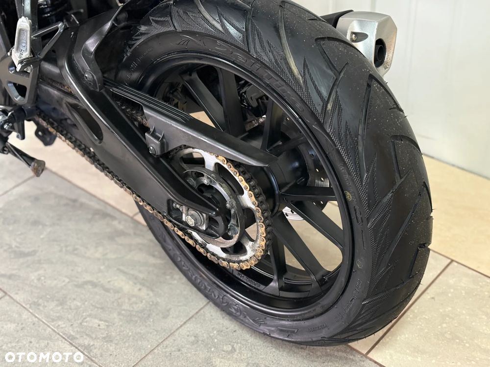 Yamaha MT - 13