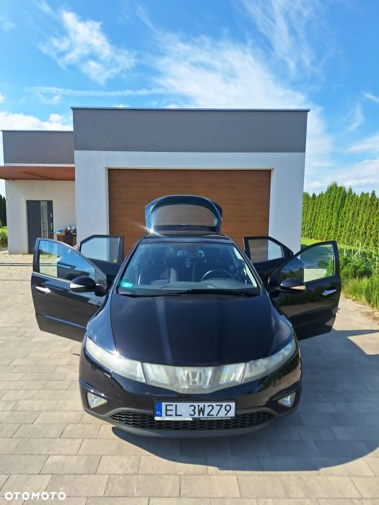 Honda Civic 1.8 Executive - 3