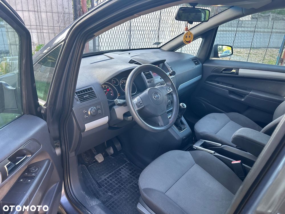 Opel Zafira 1.8 Cosmo - 7
