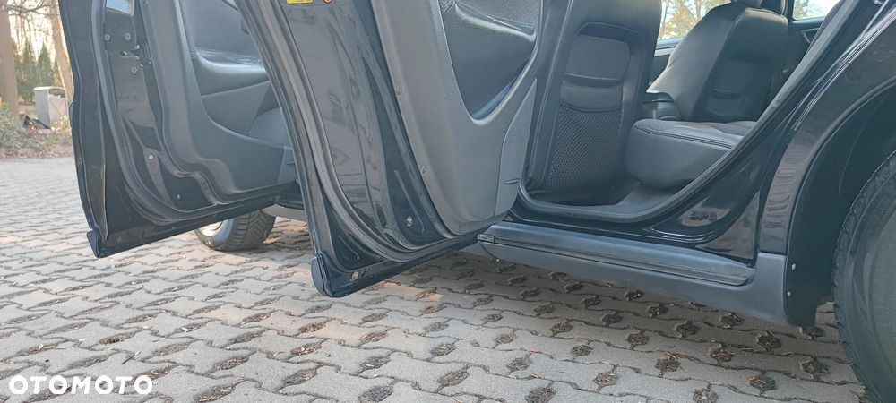 Volvo S60 2.4 Black Edition - 21