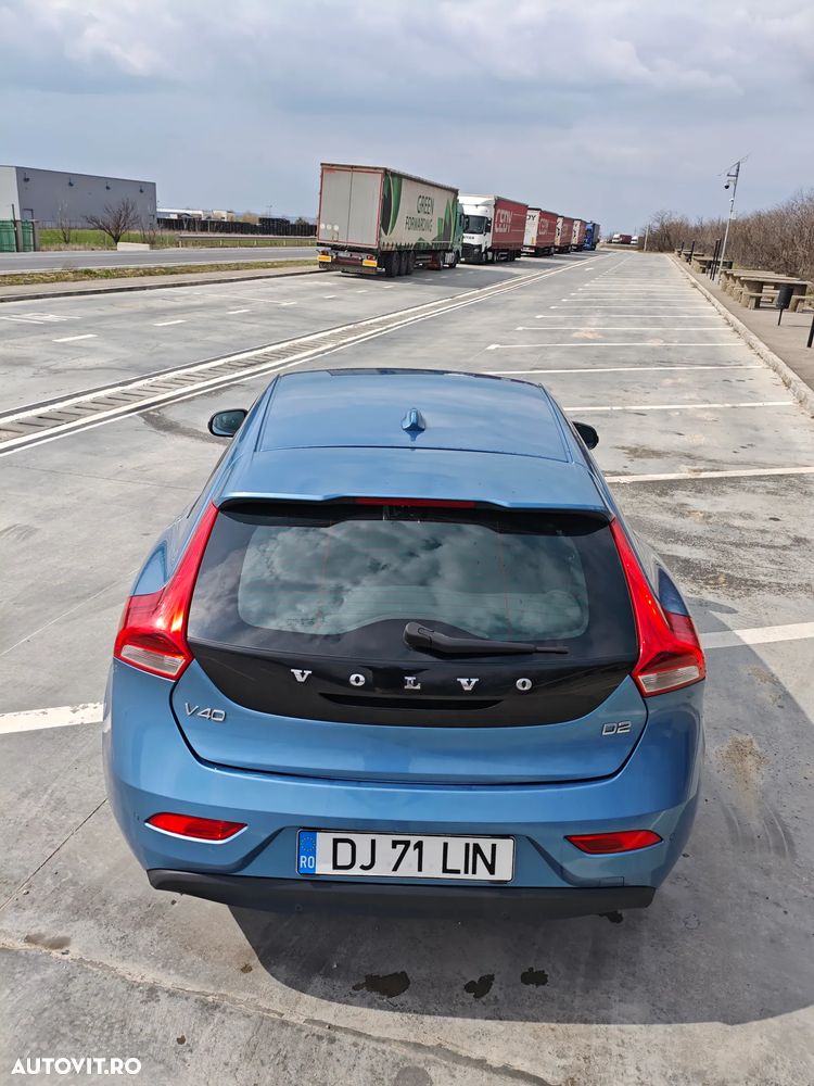 Volvo V40 D2 - 4