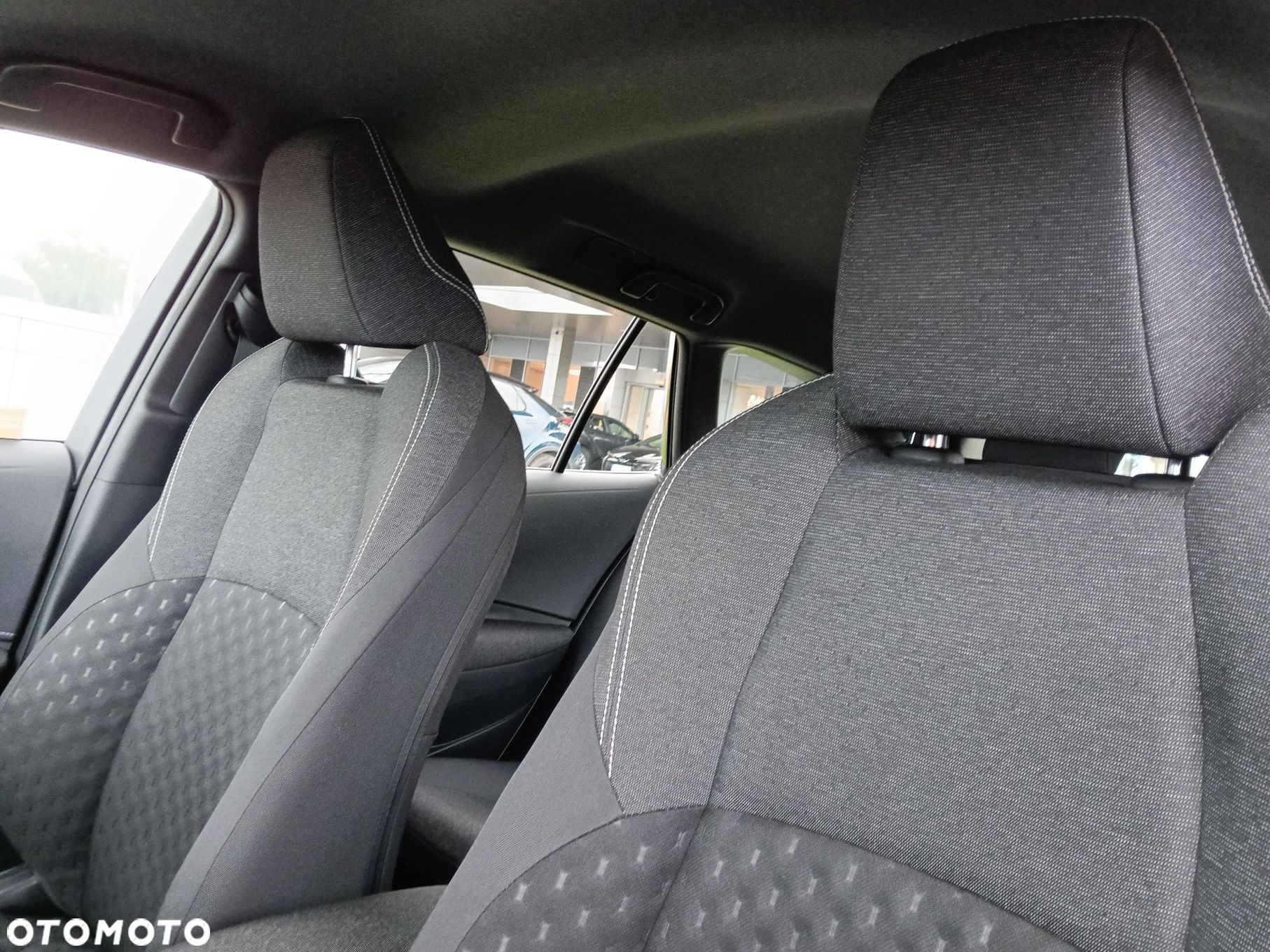 Toyota Corolla 1.8 Hybrid Comfort - 15