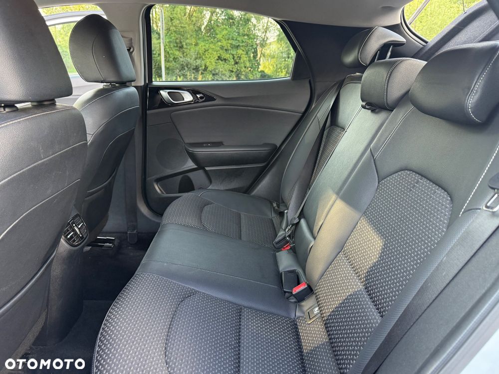 Kia XCeed 1.6 T-GDI L DCT - 11