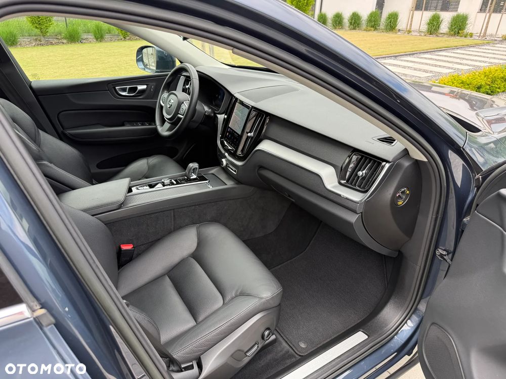 Volvo XC 60 T6 Plug-In Hybrid AWD Inscription - 20