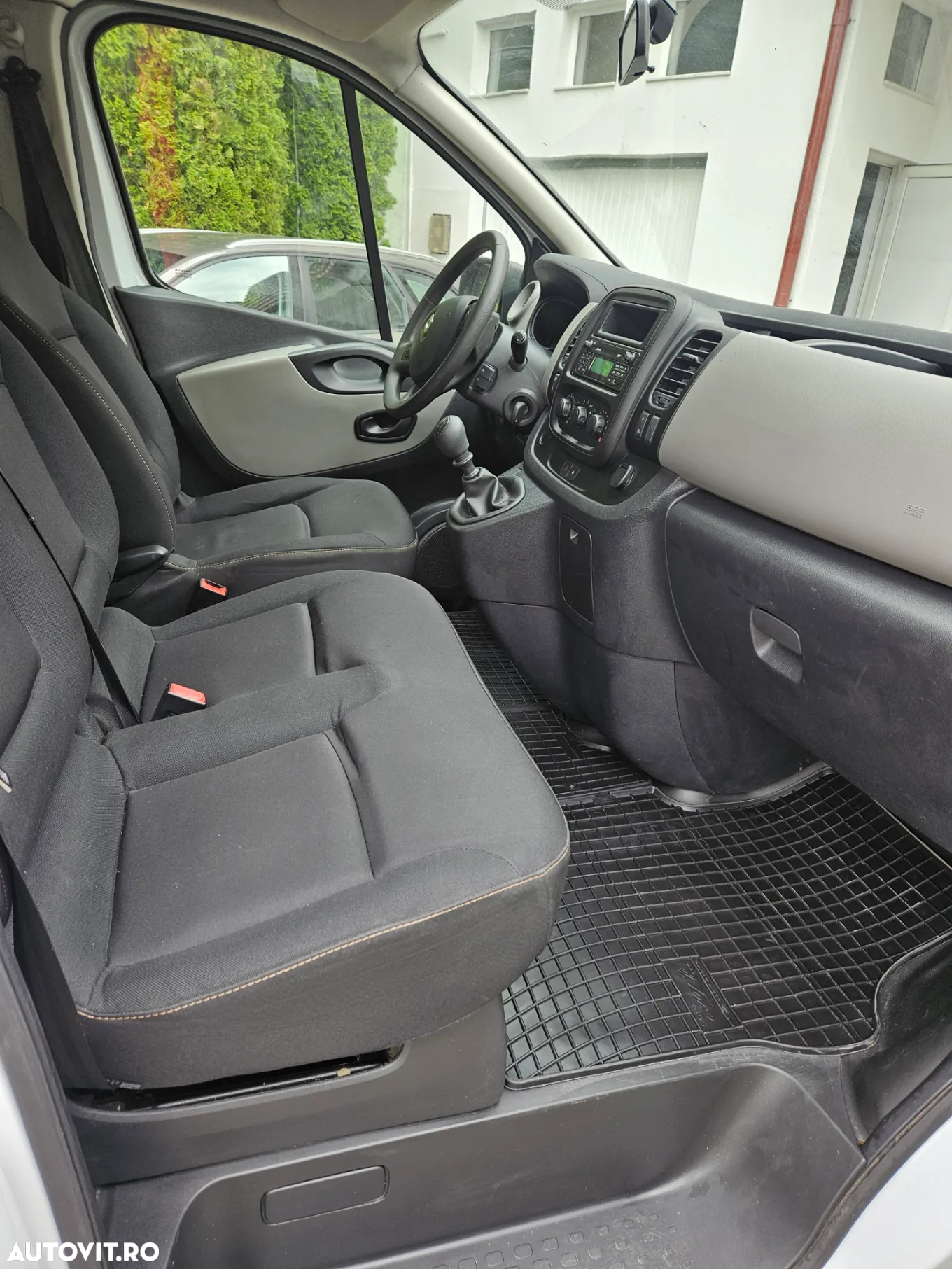 Renault Trafic Combi L2H1 1.6 dCi 95 8+1 Authentique - 10