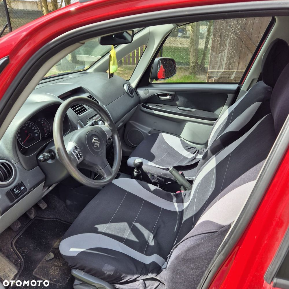 Suzuki SX4 - 5