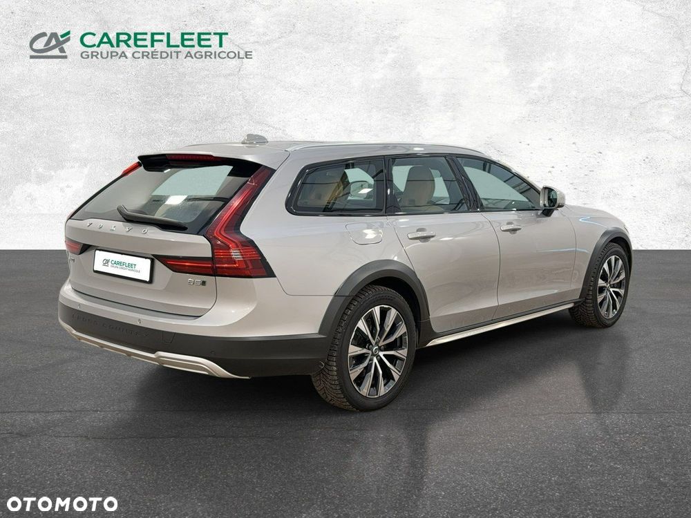 Volvo V90 Cross Country - 5