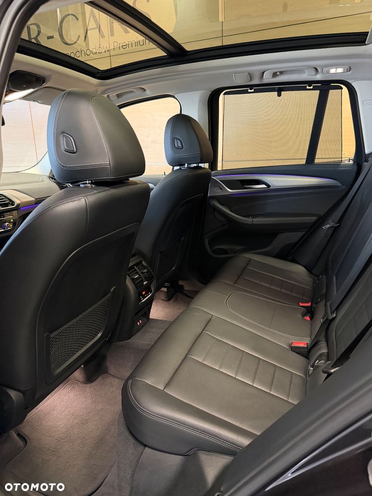BMW X3 xDrive20d xLine - 25