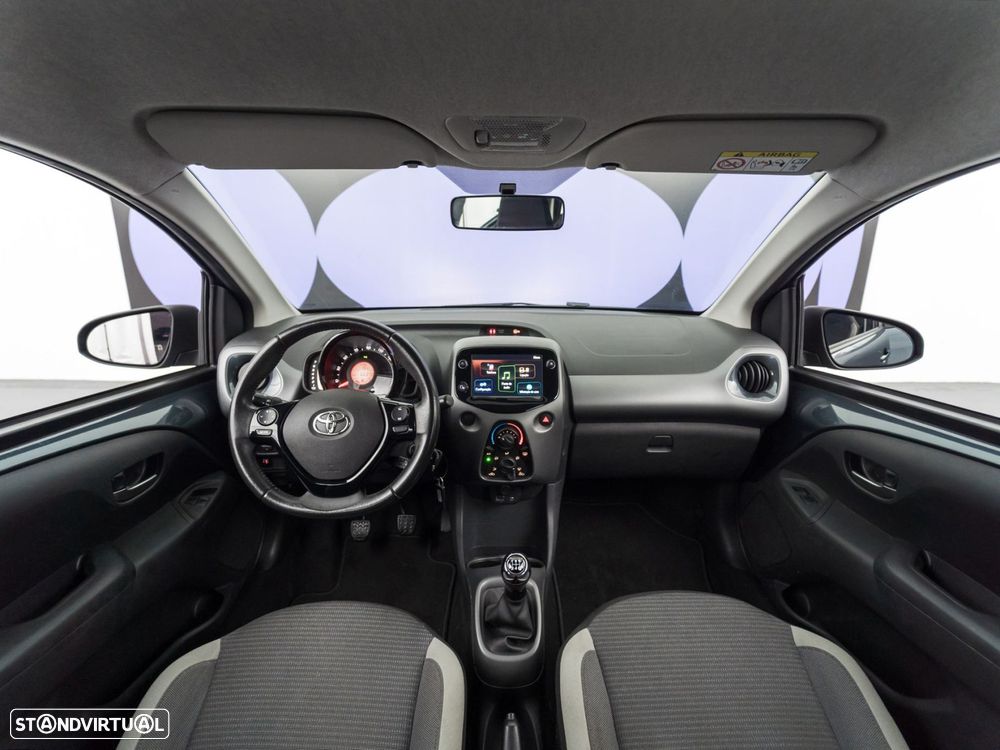 Toyota Aygo 1.0 X-Play+X-Touch - 10