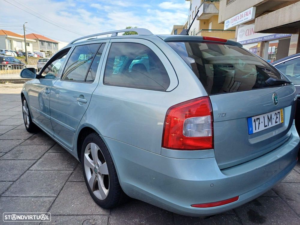 Skoda Octavia Break 1.6 TDi Sportline - 5