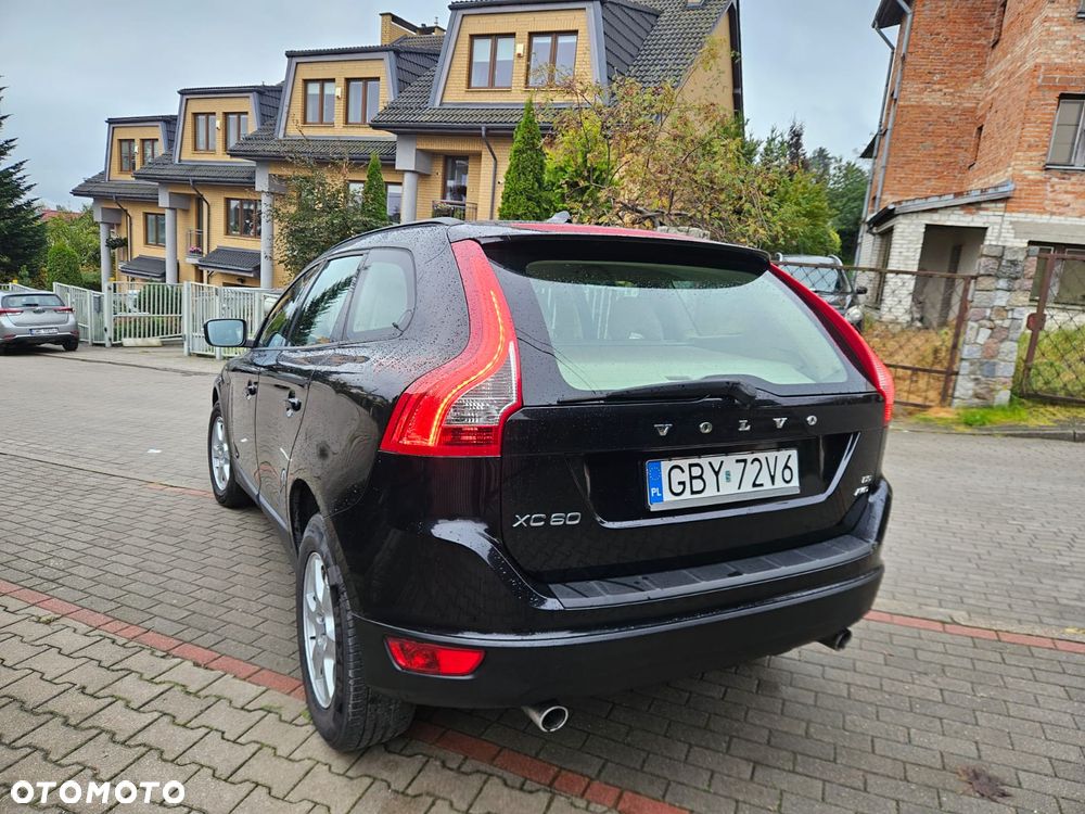 Volvo XC 60 D5 AWD - 4