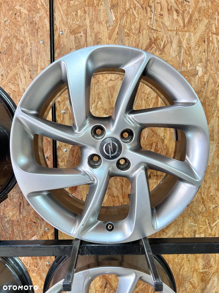 4 FELGI ALU. OPEL CORS AD, E , ADAM , OPC 17'' +TPMS , 7J  IS44 - 5