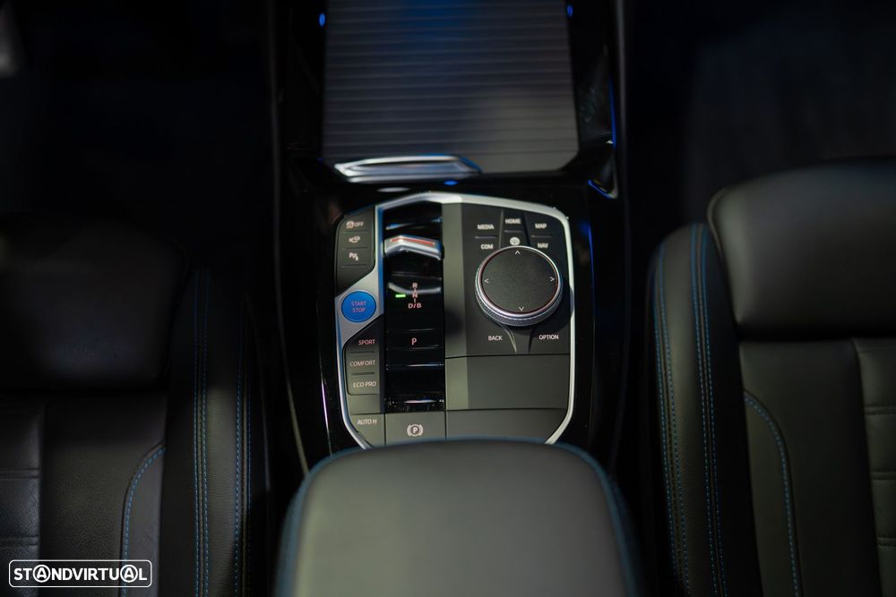 BMW iX3 M Sport Impressive - 40