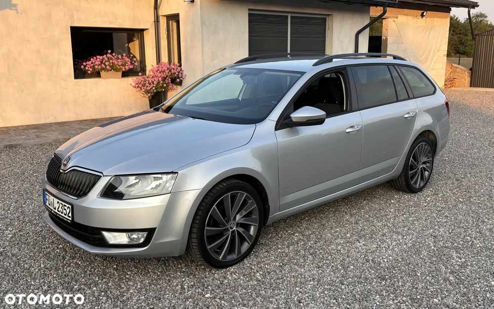 Skoda Octavia 2.0 TDI Sport Edition - 4