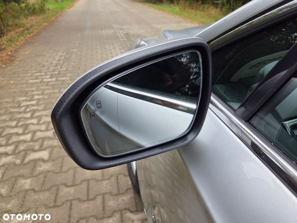 Ford Mondeo 2.0 Hybrid Titanium - 12