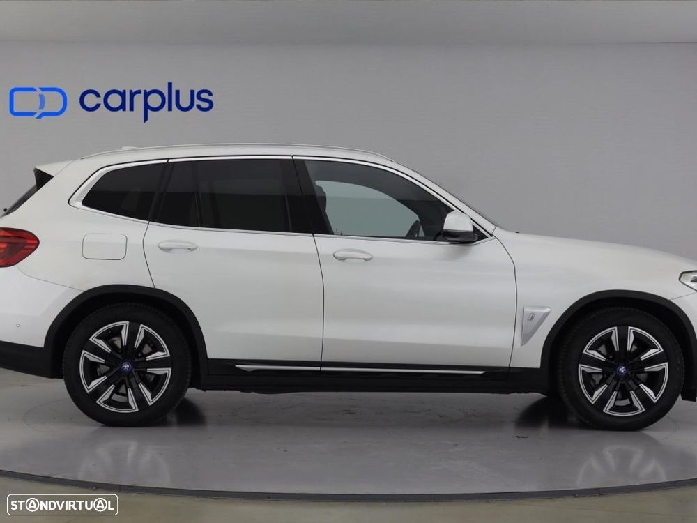 BMW iX3 Inspiring - 8