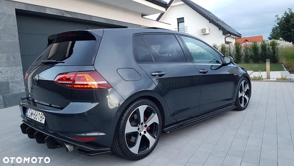 Volkswagen Golf 2.0 TSI BMT GTI Performance DSG - 23