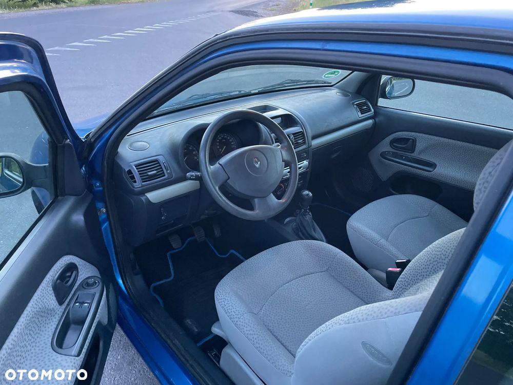 Renault Clio 1.2 16V Arctica - 8