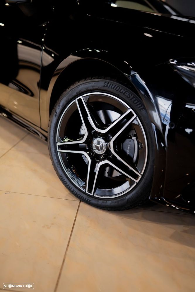 Mercedes-Benz CLA 250 e Shooting Brake AMG Line - 9