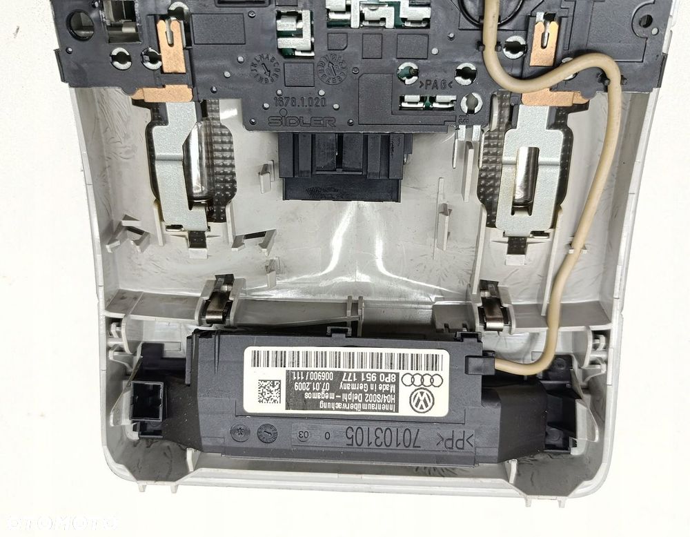 LAMPKA PODSUFITKI AUDI A3 8P 1.9 TDI 8P0951177 - 5