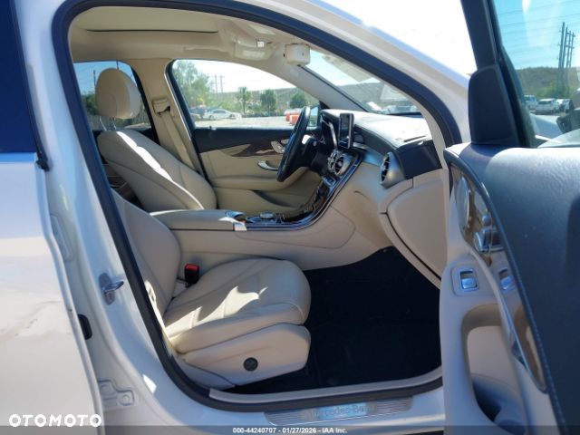 Mercedes-Benz GLC - 5