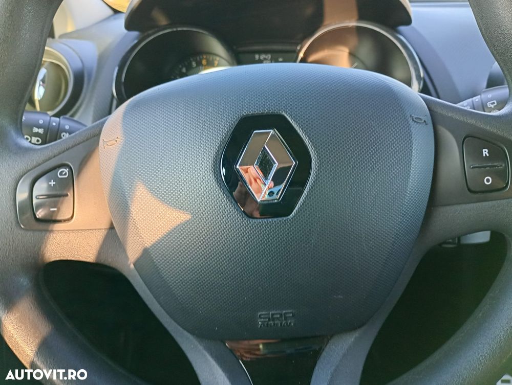 Renault Clio 1.2 16V Expression - 10