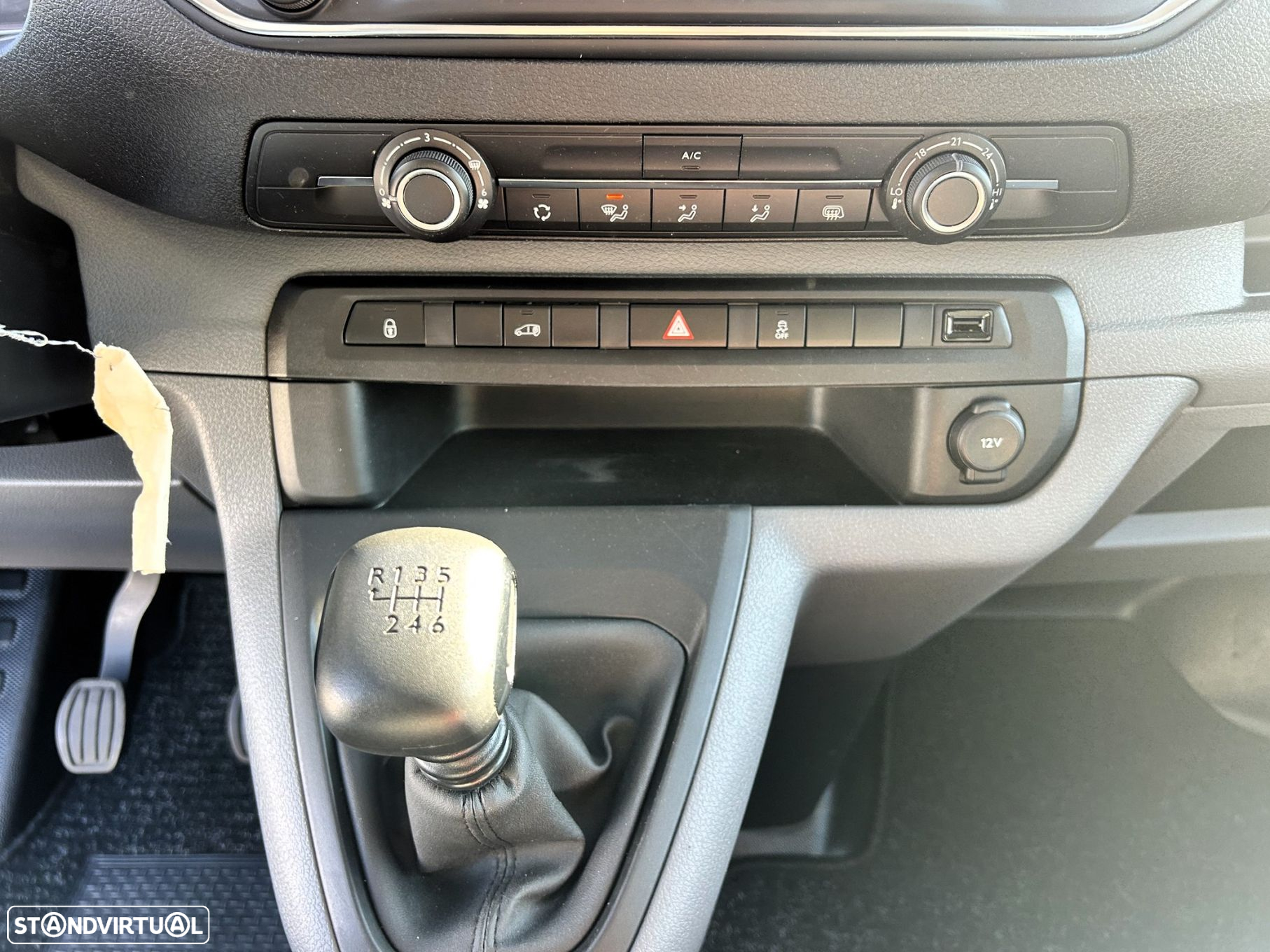 Peugeot Expert 2.0 BlueHDi L2H1 Premium Standard - 19