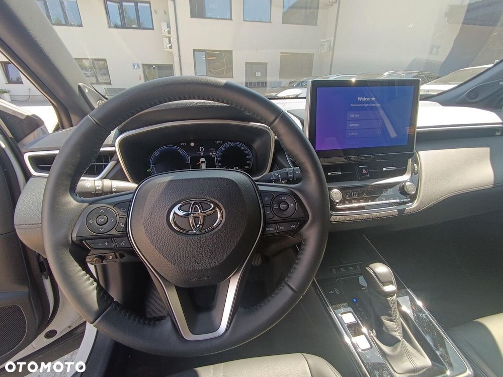 Toyota Corolla Cross - 11
