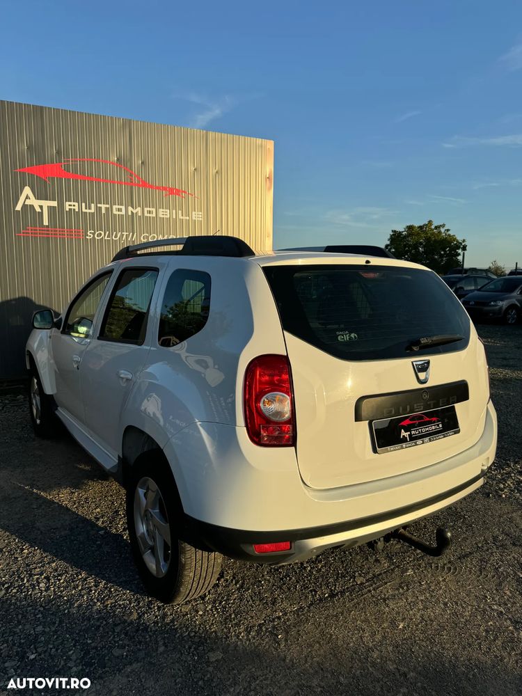 Dacia Duster 1.6 16V 4x4 Prestige - 9