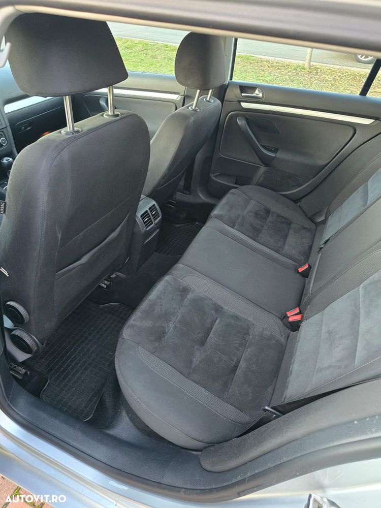 Volkswagen Golf - 9