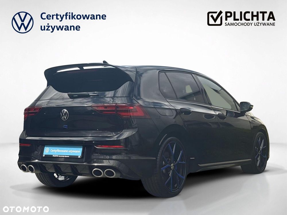 Volkswagen Golf - 6
