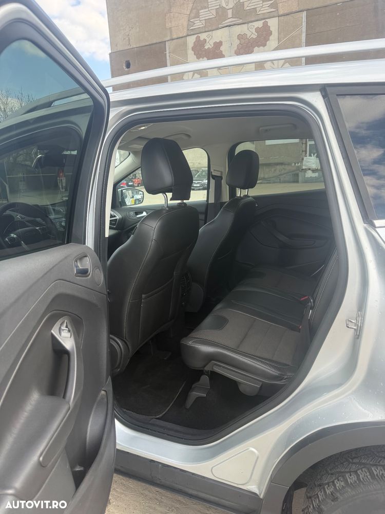 Ford Kuga 2.0 TDCi 4x4 Aut. Titanium - 11