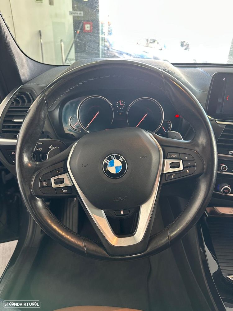 BMW X3 xDrive20d Aut. Luxury Line - 12