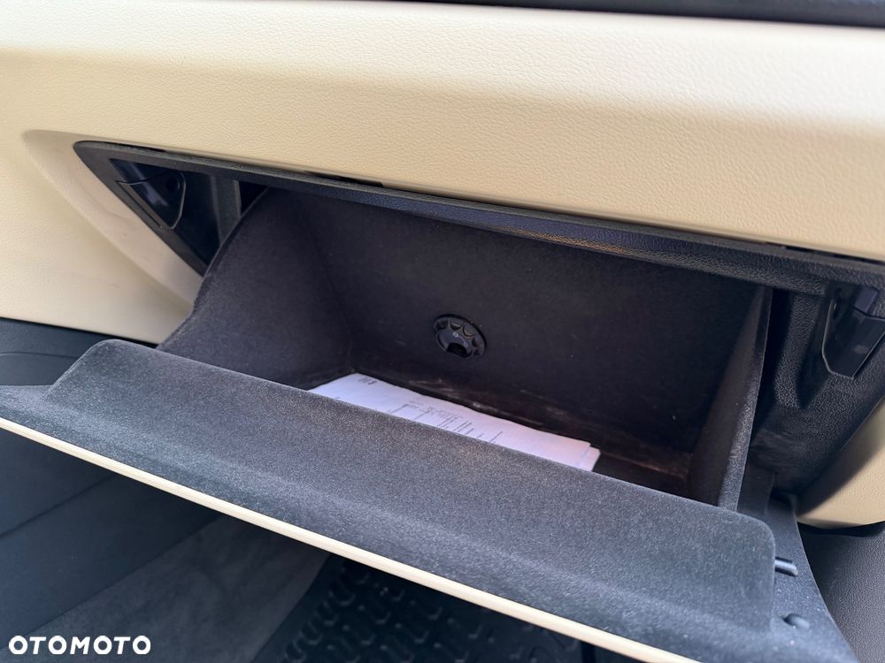 Audi Q3 2.0 TDI sport - 37