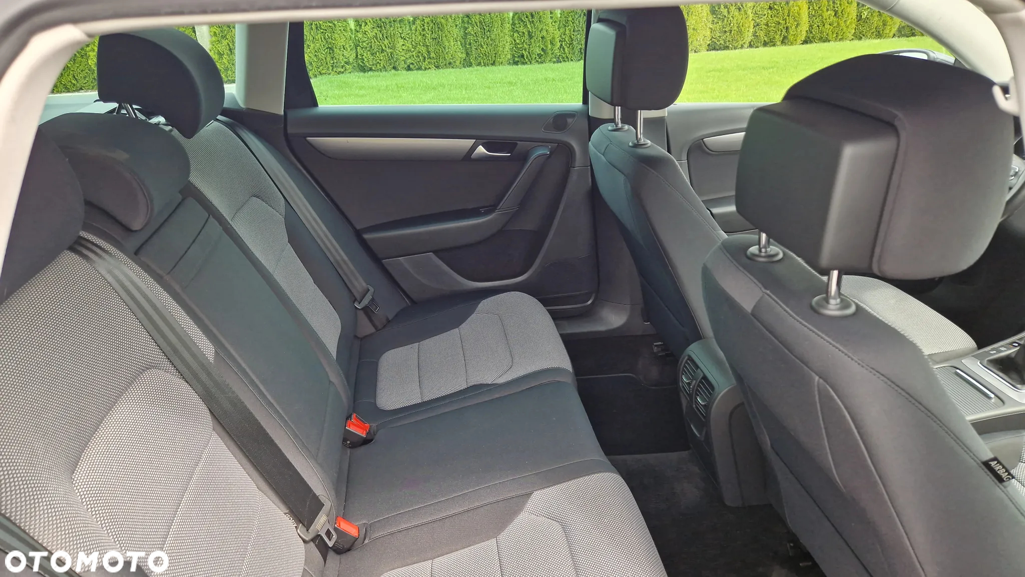 Volkswagen Passat Variant 2.0 Blue TDI SCR Comfortline - 14