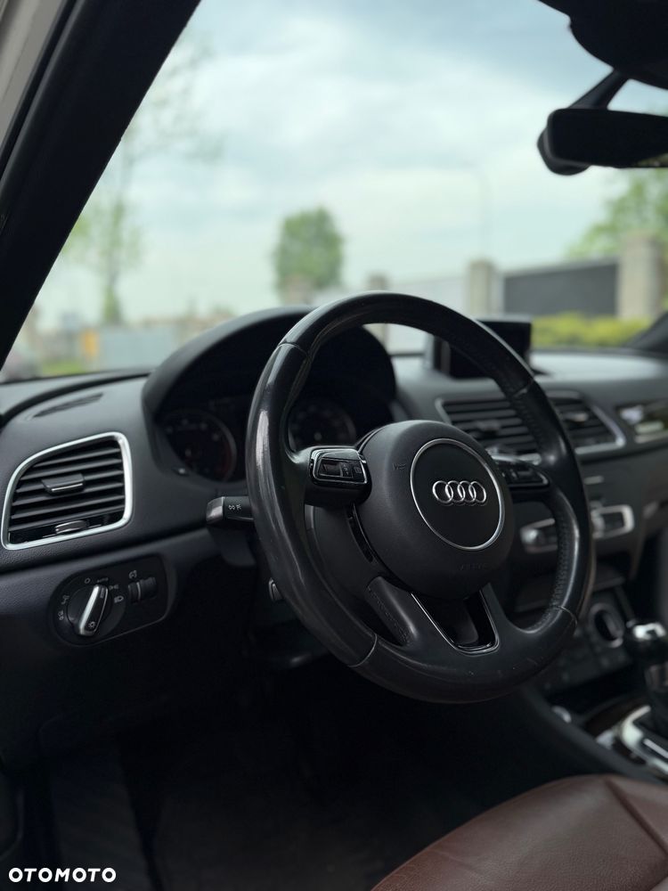 Audi Q3 - 18