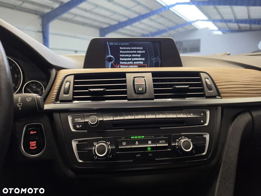 BMW Seria 3 318d Blue Performance Modern Line - 38