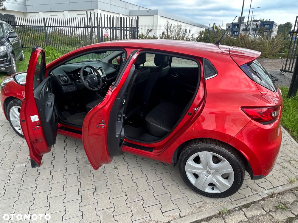 Renault Clio TCe 90 Limited - 16