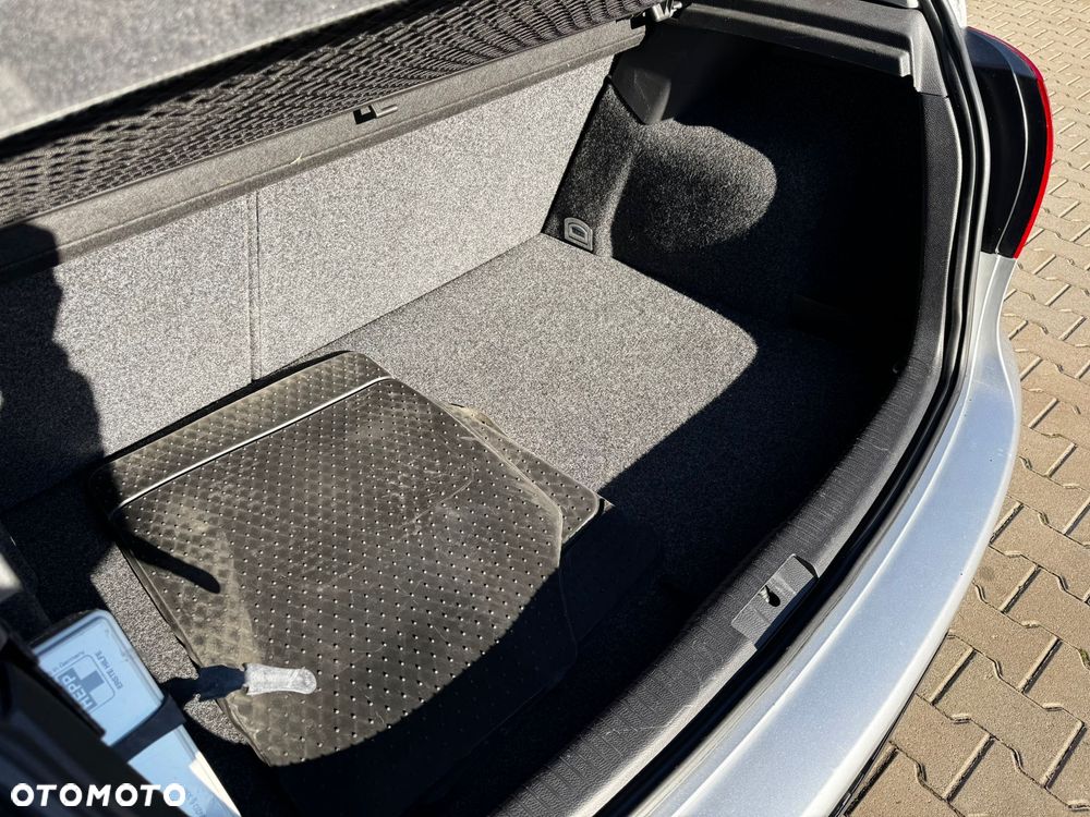 Volkswagen Golf V 1.4 Trendline - 17