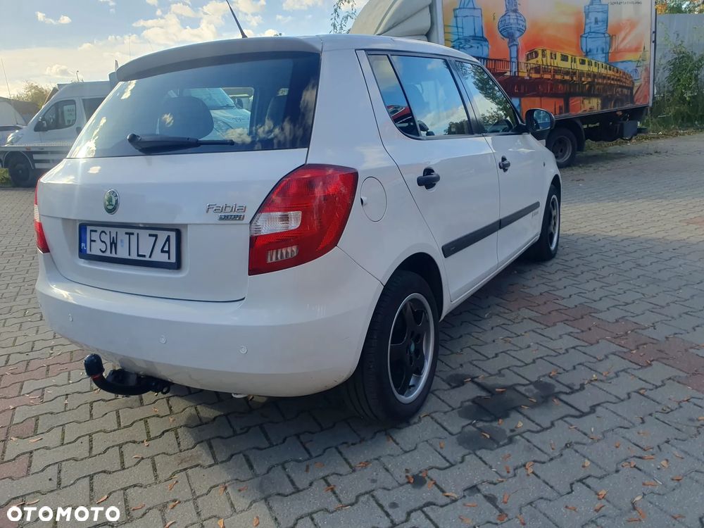 Skoda Fabia 1.2 12V Ambiente - 4