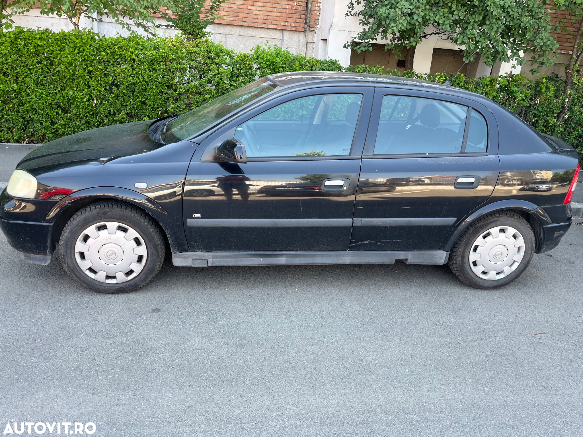 Opel Astra Classic 1.6i - 3