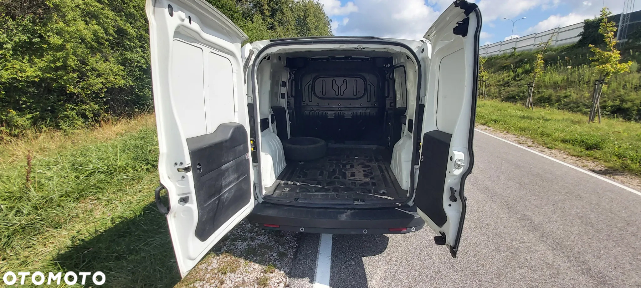 Opel Combo D 1.6 cdti - 9
