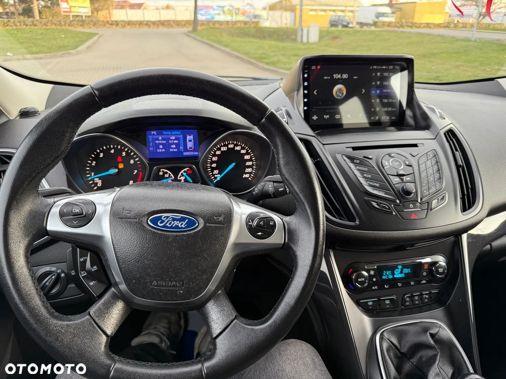 Ford Kuga 1.6 EcoBoost 2x4 Titanium - 30