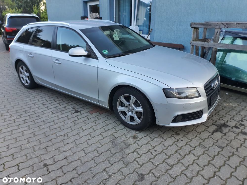 Audi A4 Avant 2.0 TDI Limited Edition - 4