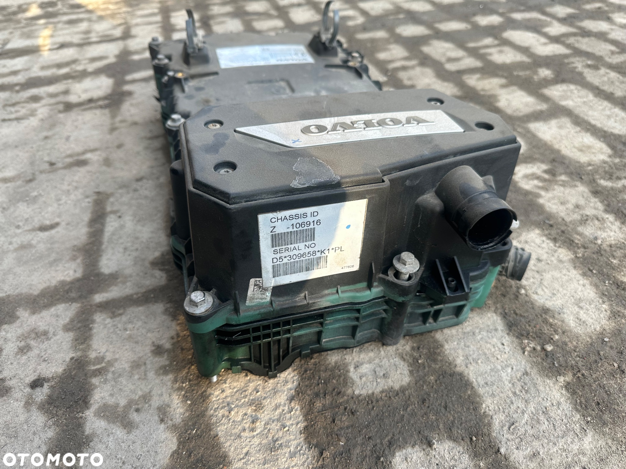POKRYWA ZAWORÓW VOLVO FL6 D5K240 EURO6. - 5