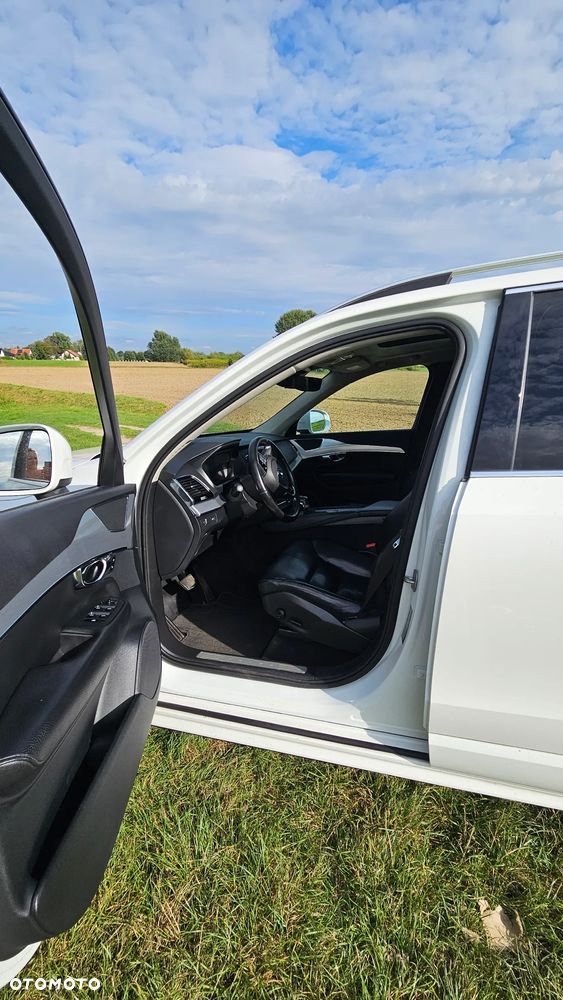 Volvo XC 90 - 17