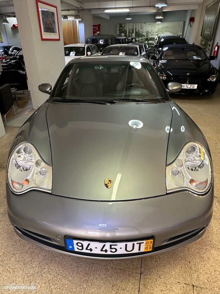 Porsche 911 (996) Carrera 4 - 4