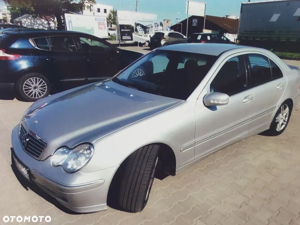 Mercedes-Benz Klasa C 270 CDI Avantgarde - 3