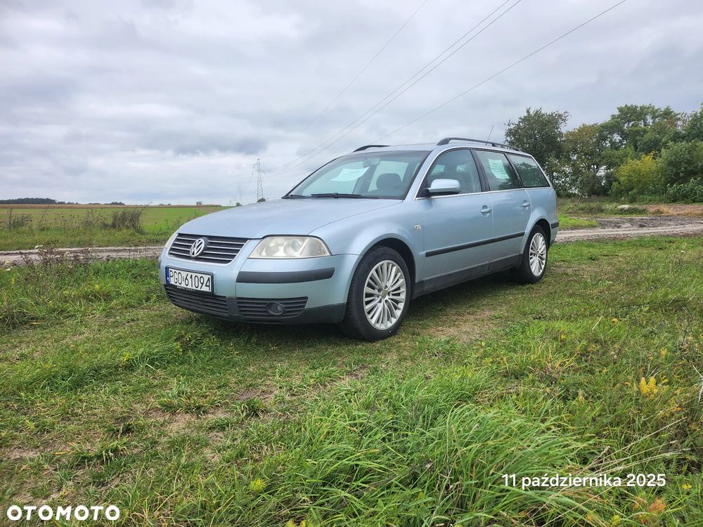 Volkswagen Passat 2.0 Basis - 1