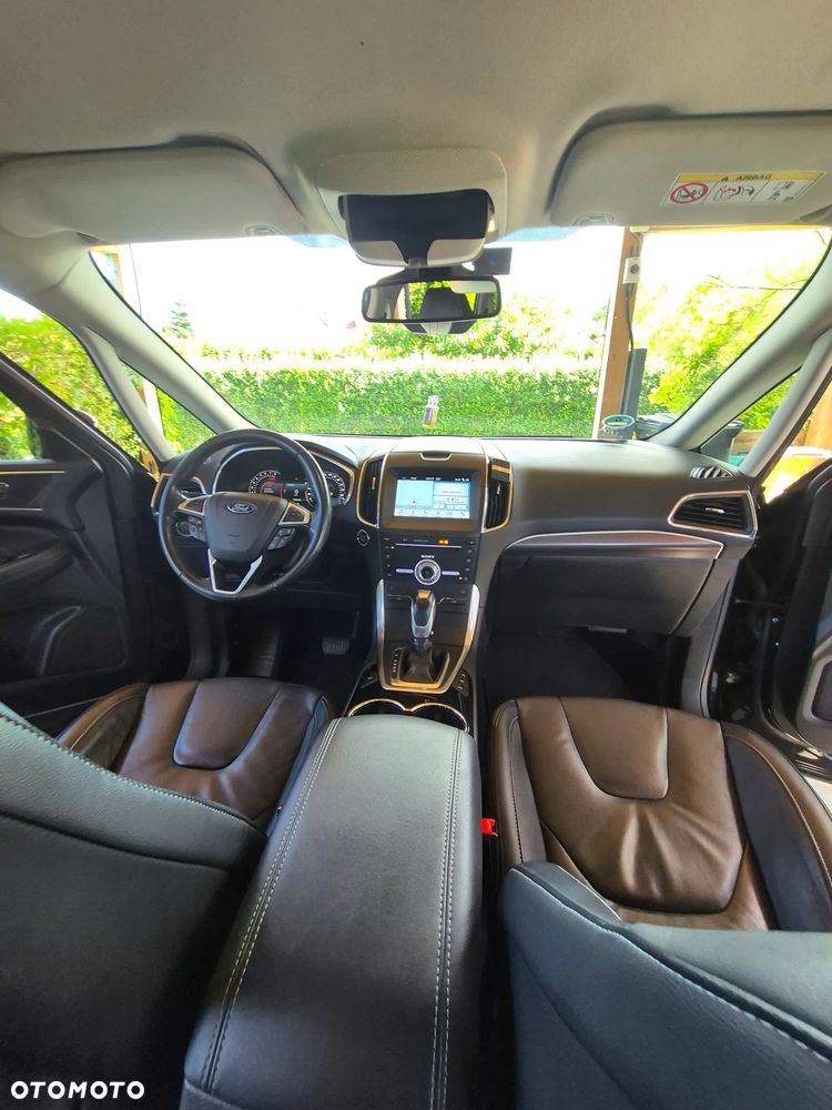 Ford S-Max 2.0 EcoBoost Titanium - 11